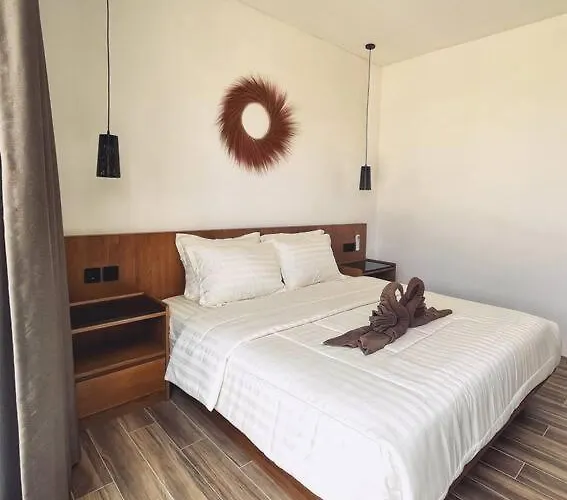 Grande Moderne 5 Flamboyant Villa Uluwatu